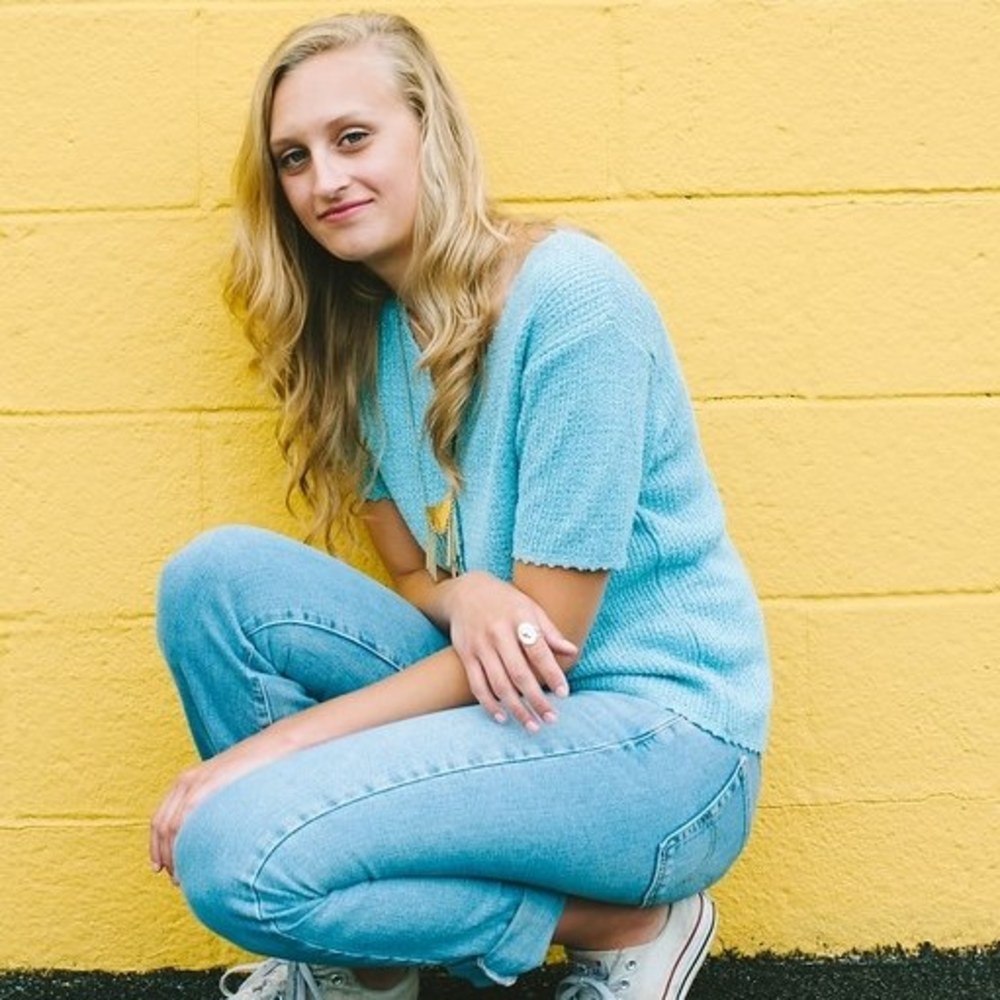 Meet your Posher, April
